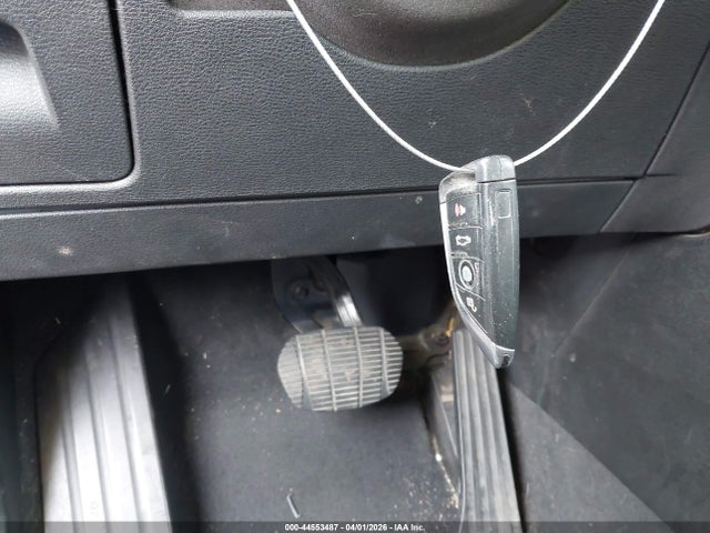 2016 BMW X1 WBXHT3C39GP888074 Photo 10