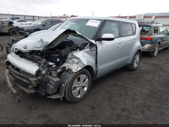KNDJN2A26G7830081 KIA Soul