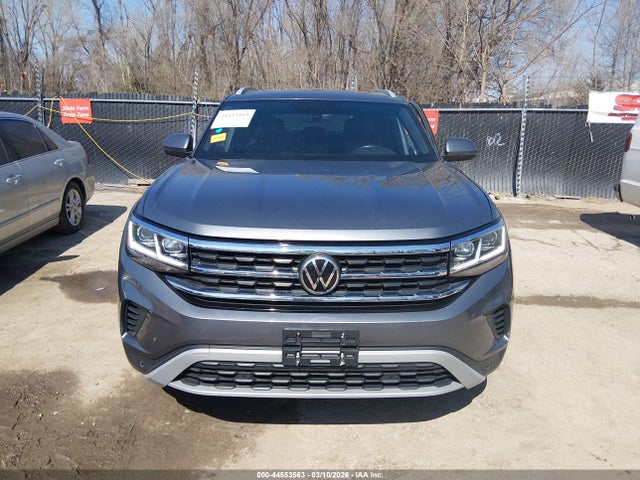 44553563 :رقم المزاد ، 1V2JE2CA4MC205619 vin ، 2021 Volkswagen Atlas Cross Sport 3.6l V6 Se W/technology مزاد بيع