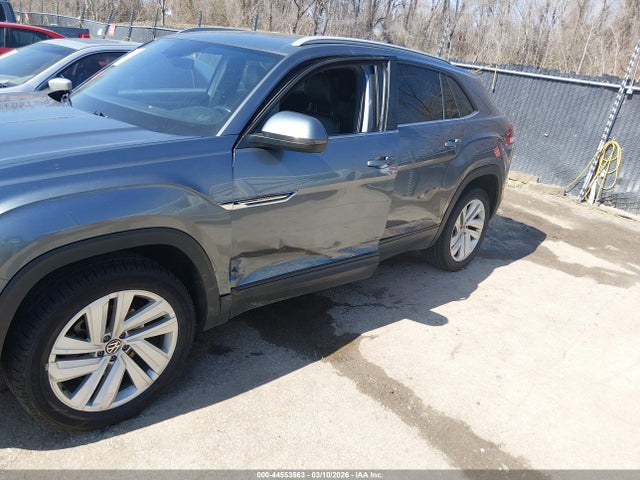 44553563 :رقم المزاد ، 1V2JE2CA4MC205619 vin ، 2021 Volkswagen Atlas Cross Sport 3.6l V6 Se W/technology مزاد بيع