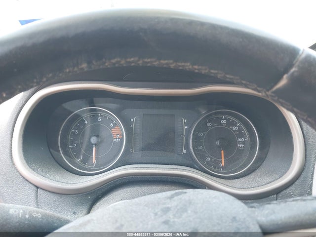 44553571 :رقم المزاد ، 1C4PJMCB9GW117132 vin ، 2016 Jeep Cherokee Latitude مزاد بيع