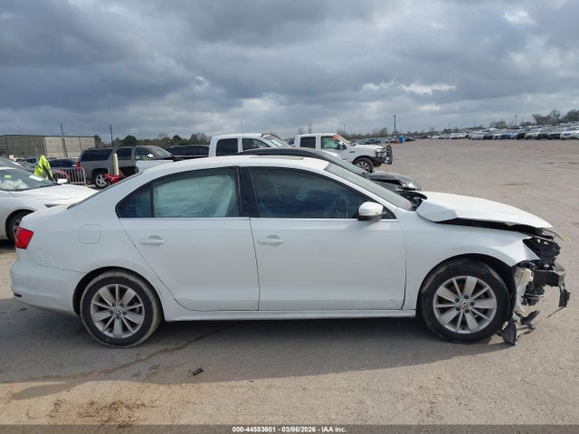 Aukcja sprzedaży 2015 Volkswagen Jetta 1.8t Se, vin: 3VWD07AJ1FM325762, numer aukcji: 44553601