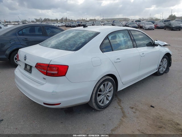 Aukcja sprzedaży 2015 Volkswagen Jetta 1.8t Se, vin: 3VWD07AJ1FM325762, numer aukcji: 44553601