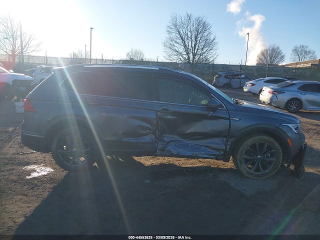 3VV3B7AX8NM038965 Volkswagen Tiguan 2.0t Se