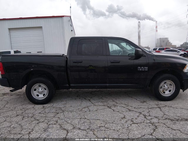 Продаж на аукціоні авто 2018 Ram 1500 Tradesman  4x4 5'7 Box, vin: 1C6RR7KG8JS306778, номер лоту: 44553641