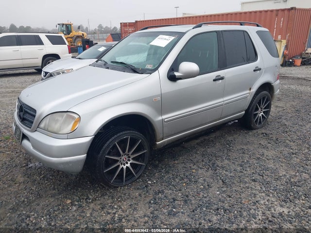 2000 Mercedes-benz Ml 320 მანქანა იყიდება აუქციონზე, vin: 4JGAB54E4YA154472, აუქციონის ნომერი: 44553642