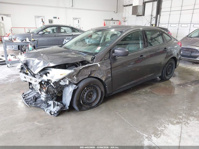 Ford FOCUS S 2015 1FADP3E22FL219919 Image 2