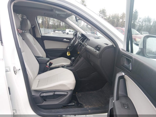 Продаж на аукціоні авто 2018 Volkswagen Tiguan, vin: 3VV2B7AX0JM144588, номер лоту: 44553694