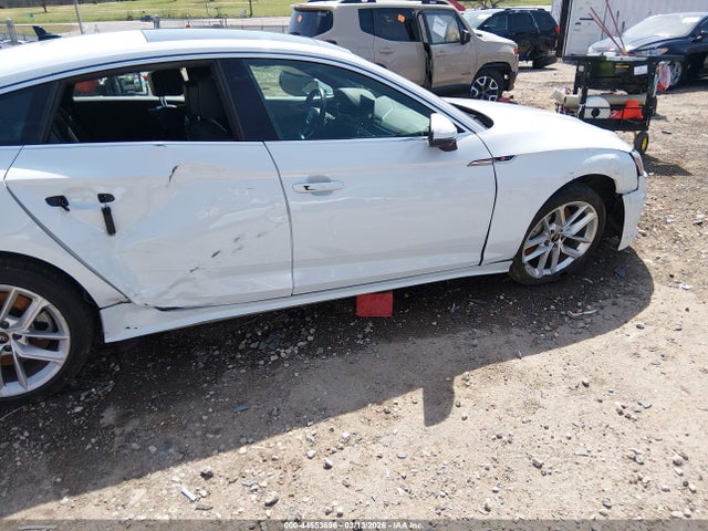 Продаж на аукціоні авто 2024 Audi A5 Sportback Premium Plus 45 Tfsi Quattro S Tronic, vin: WAUFACF54RA092097, номер лоту: 44553696