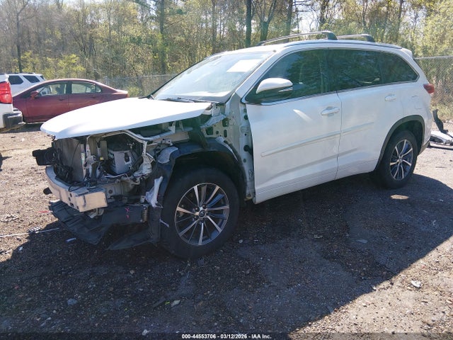 2018 TOYOTA HIGHLANDER 5TDKZRFH0JS540902 Photo 1