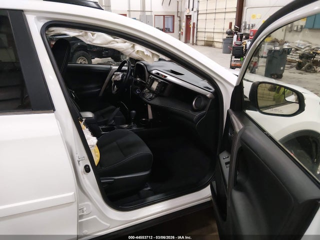 Toyota Rav4 Xle 2017 JTMRFREV8HJ118706 Image 5