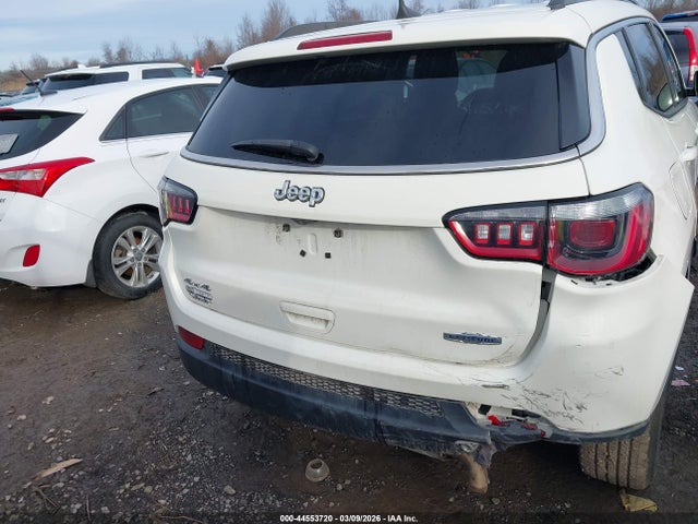 2018 Jeep Compass Latitude 4x4 მანქანა იყიდება აუქციონზე, vin: 3C4NJDBB2JT167859, აუქციონის ნომერი: 44553720