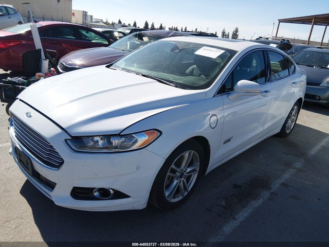 Ford Fusion Energi Titanium 2015 3FA6P0SU0FR284153 Image 2