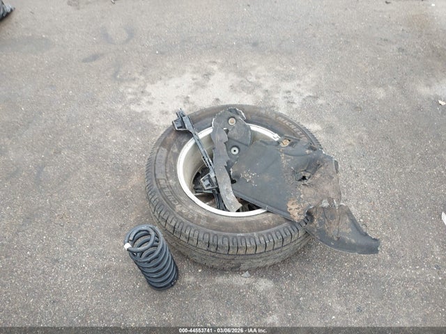 5XYPGDA58GG139129 KIA Sorento 3.3l Lx