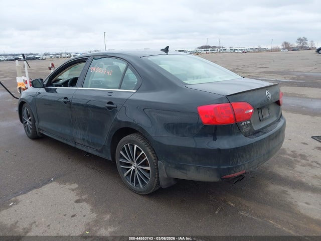 Продажа на аукционе авто 2012 Volkswagen Jetta 2.5l Sel Premium, vin: 3VWLX7AJ7CM411127, номер лота: 44553743