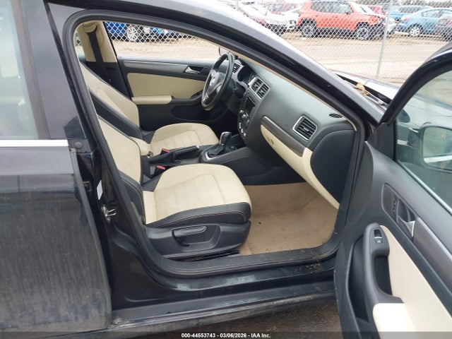 Продажа на аукционе авто 2012 Volkswagen Jetta 2.5l Sel Premium, vin: 3VWLX7AJ7CM411127, номер лота: 44553743