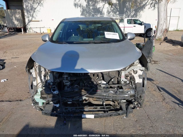 5N1BT3BA0NC699106 Nissan Rogue Sv Fwd