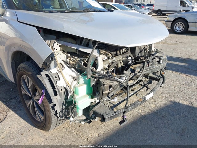 5N1BT3BA0NC699106 Nissan Rogue Sv Fwd