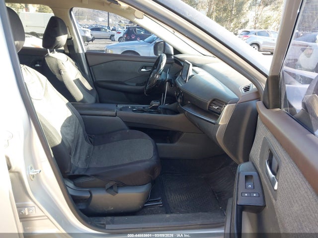 5N1BT3BA0NC699106 Nissan Rogue Sv Fwd