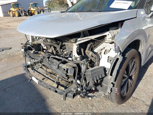 5N1BT3BA0NC699106 Nissan Rogue Sv Fwd