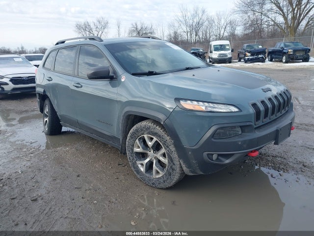 44553833 :رقم المزاد ، 1C4PJMBS4EW239699 vin ، 2014 Jeep Cherokee Trailhawk مزاد بيع