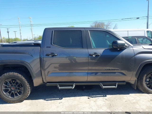 Продажа на аукционе авто 2025 Toyota Tundra Sr5, vin: 5TFLA5DB8SX245139, номер лота: 44553852