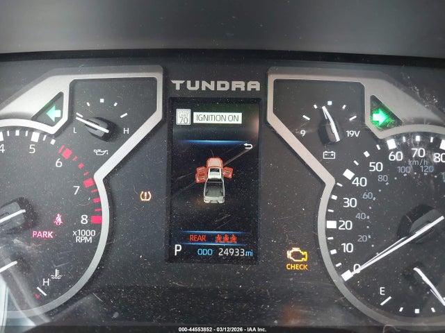 Продажа на аукционе авто 2025 Toyota Tundra Sr5, vin: 5TFLA5DB8SX245139, номер лота: 44553852