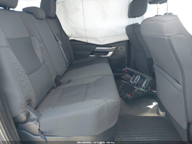 Продажа на аукционе авто 2025 Toyota Tundra Sr5, vin: 5TFLA5DB8SX245139, номер лота: 44553852