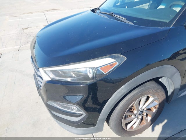 KM8J3CA41JU750043 Hyundai TUCSON SEL