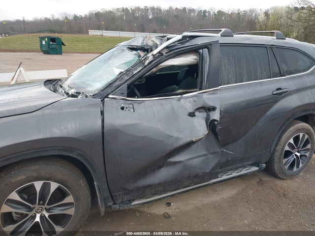 2022 TOYOTA HIGHLANDER 5TDGZRAH3NS136933 Photo 5