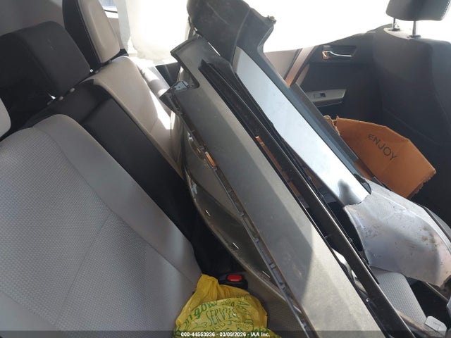 2018 Toyota Rav4 Xle მანქანა იყიდება აუქციონზე, vin: JTMRFREV4JJ261299, აუქციონის ნომერი: 44553936