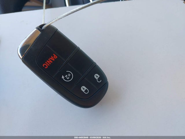 44553949 :رقم المزاد ، ZACNJDD1XMPM44190 vin ، 2021 Jeep Renegade Limited 4x4 مزاد بيع