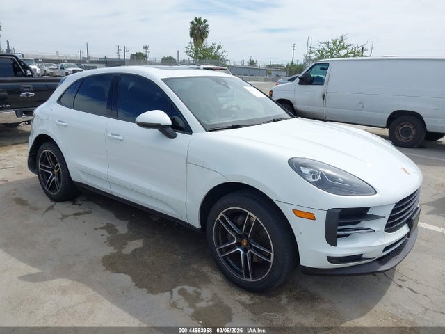 2021 PORSCHE MACAN WP1AA2A55MLB10469