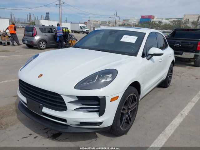 2021 PORSCHE MACAN WP1AA2A55MLB10469 Photo 1