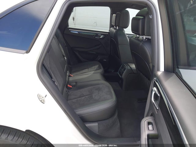2021 PORSCHE MACAN WP1AA2A55MLB10469 Photo 7
