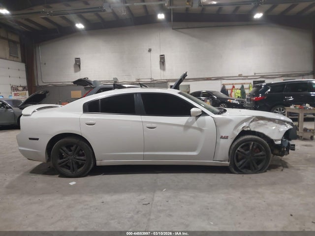 44553997 :رقم المزاد ، 2C3CDXDT3DH730988 vin ، 2013 Dodge Charger R/t Max مزاد بيع