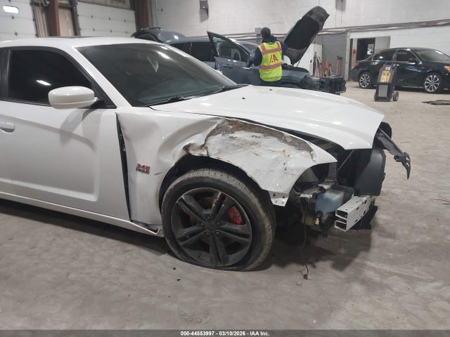 44553997 :رقم المزاد ، 2C3CDXDT3DH730988 vin ، 2013 Dodge Charger R/t Max مزاد بيع