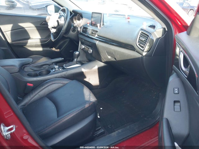 Продажа на аукционе авто 2015 Mazda Mazda3 I Grand Touring, vin: JM1BM1W7XF1237962, номер лота: 44554000