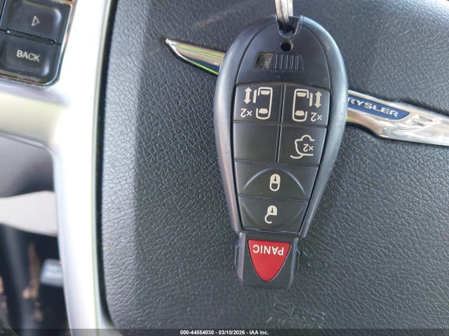 44554030 :رقم المزاد ، 2C4RC1BG6DR577111 vin ، 2013 Chrysler Town & Country Touring مزاد بيع