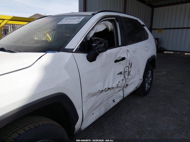 Toyota Rav4 Hybrid Le 2025 JTMLWRFV8SD303252 Image 13