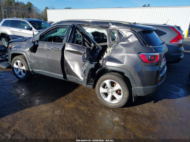 Jeep New Compass Latitude 4x4 2017 3C4NJDBB8HT692449 Image 3