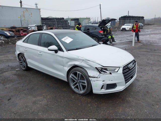 2018 AUDI A3 WAUAUGFF3J1022676