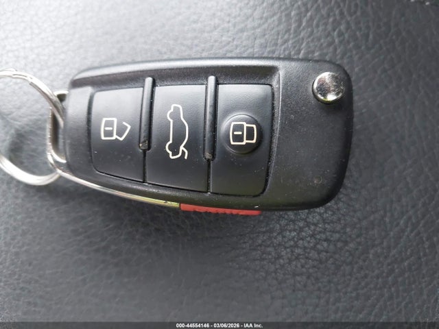 2018 AUDI A3 WAUAUGFF3J1022676 Photo 10