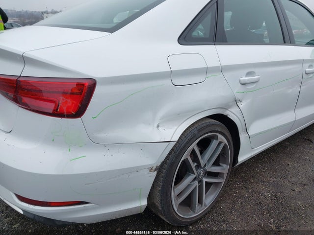 2018 AUDI A3 WAUAUGFF3J1022676 Photo 5