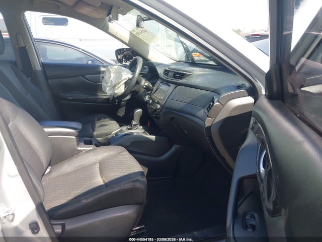 44554185 :رقم المزاد ، JN8AT2MT8HW142931 vin ، 2017 Nissan Rogue S مزاد بيع