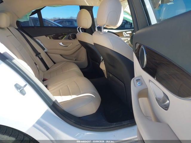 Продажа на аукционе авто 2017 Mercedes-benz C 300 4matic, vin: 55SWF4KB9HU185224, номер лота: 44554207