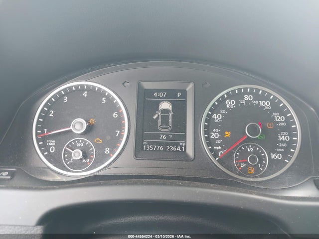 2017 VOLKSWAGEN TIGUAN WVGBV7AX0HK028908 Photo 6