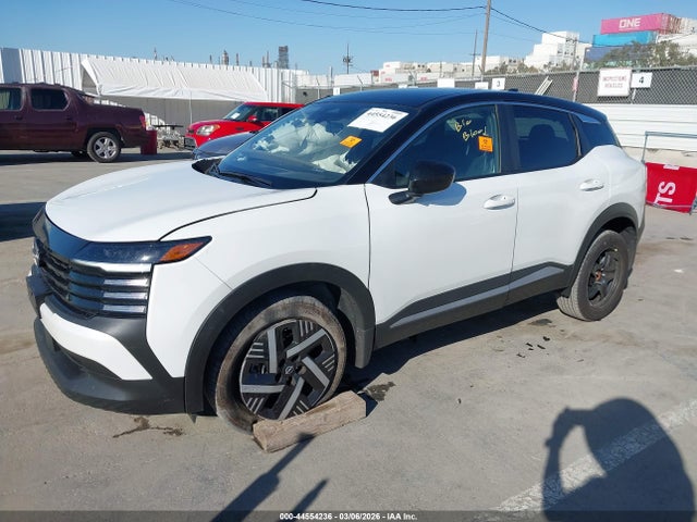3N8AP6CA2SL415001 Nissan Kicks Sv Fwd