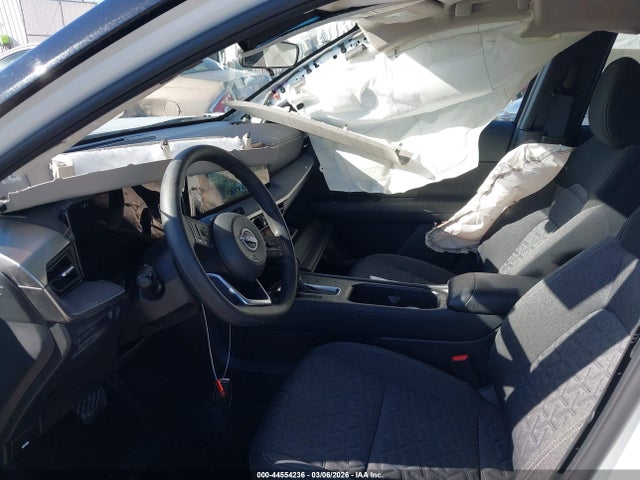 3N8AP6CA2SL415001 Nissan Kicks Sv Fwd