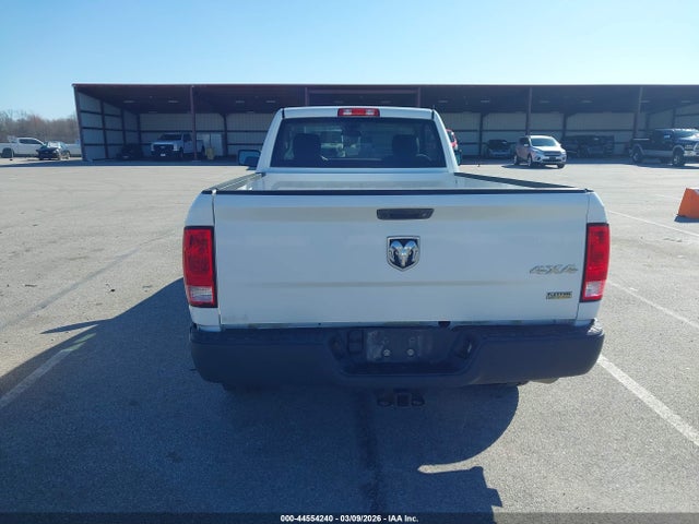3C6JR7DG7HG586785 RAM 1500 Tradesman 4x4 8&#039; Box